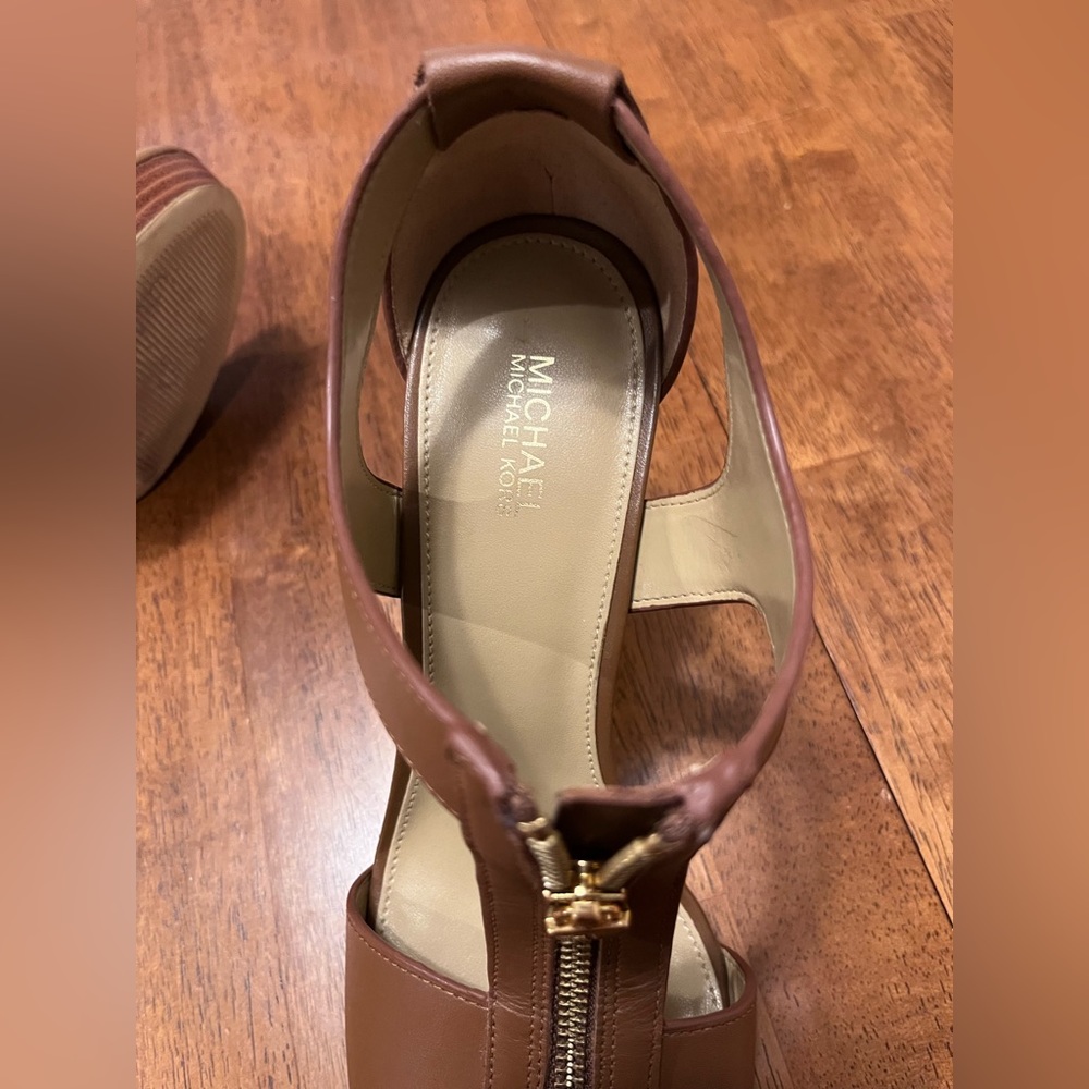 NWT and box! Michael Kors Zip Sandle - Picture 5 of 7